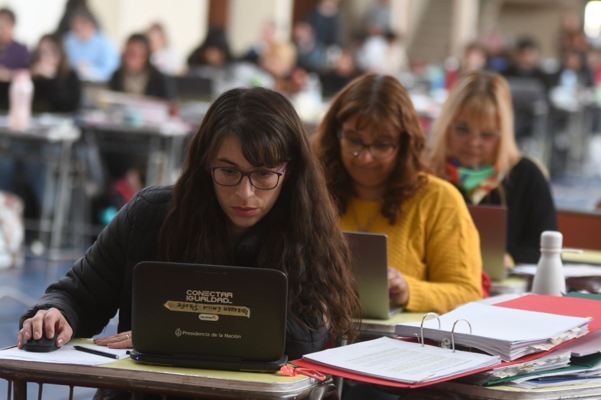 Por Primera Vez En La Historia De Chubut M S De Docentes