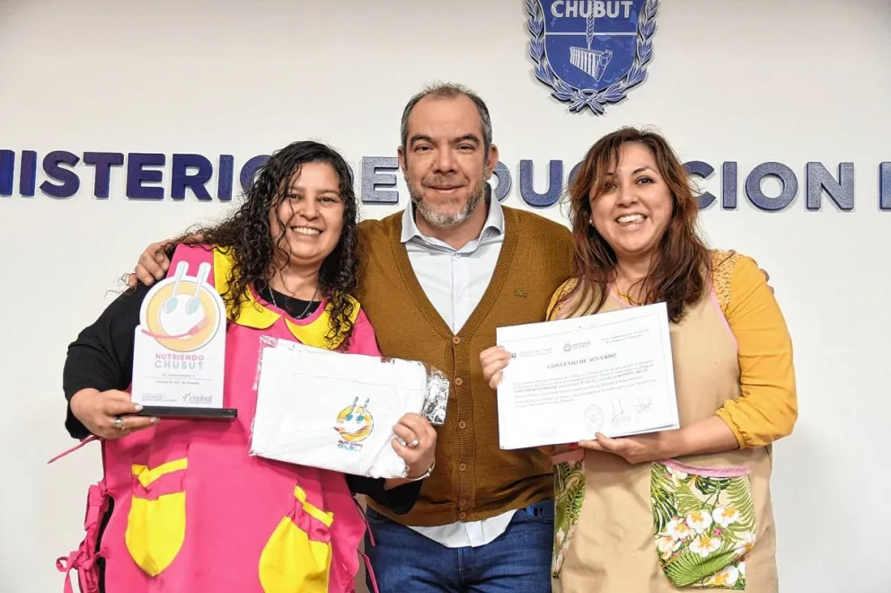 El Gobierno del Chubut reconoció a 18 escuelas de destacada labor en sus comedores escolares