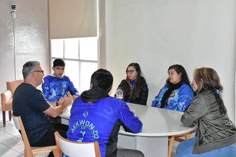 Leila Ramos y Dylan Oyarzo fueron convocados para integrar la Selección Argentina de Taekwon-Do ITF
