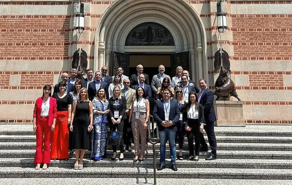 Arcioni finalizó una intensa agenda vinculada con la energía convencional y no convencional en Estados Unidos 