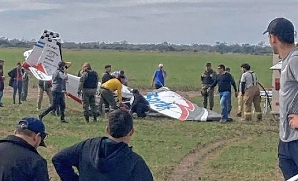 Video: Se estrelló una avioneta en Chaco en medio de la inauguración de una feria agraria: dos muertos
