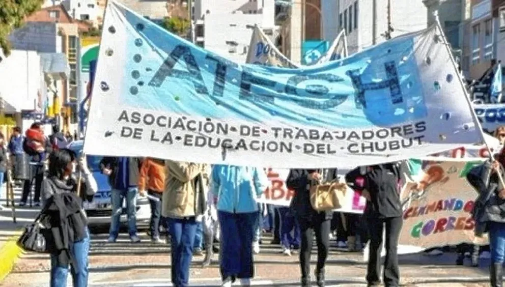 Sindicatos estatales de Chubut concretarán la próxima semana una medida de fuerza conjunta
