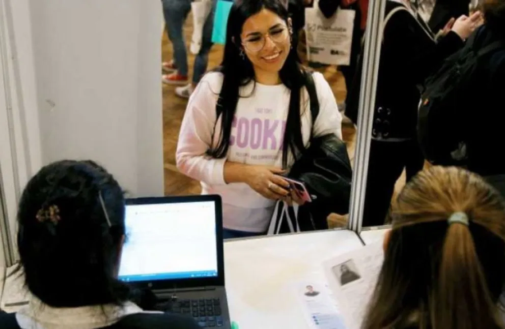 El empleo público creció 34% mientras que el privado solo 3% desde el 2011