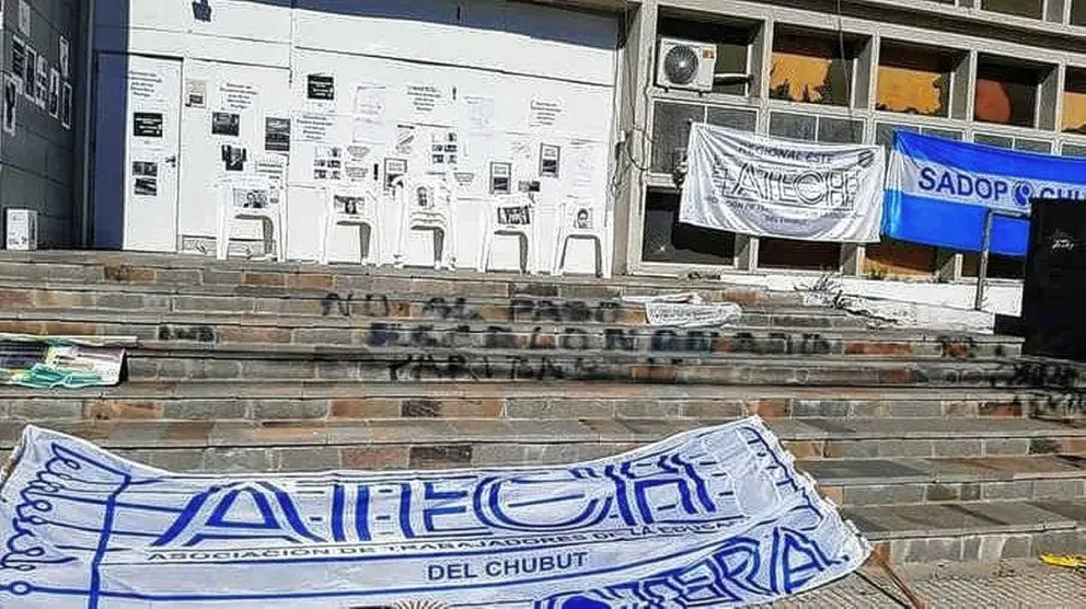 Hoy habrá una nueva reunión paritaria entre los gremios docentes y el Gobierno provincial