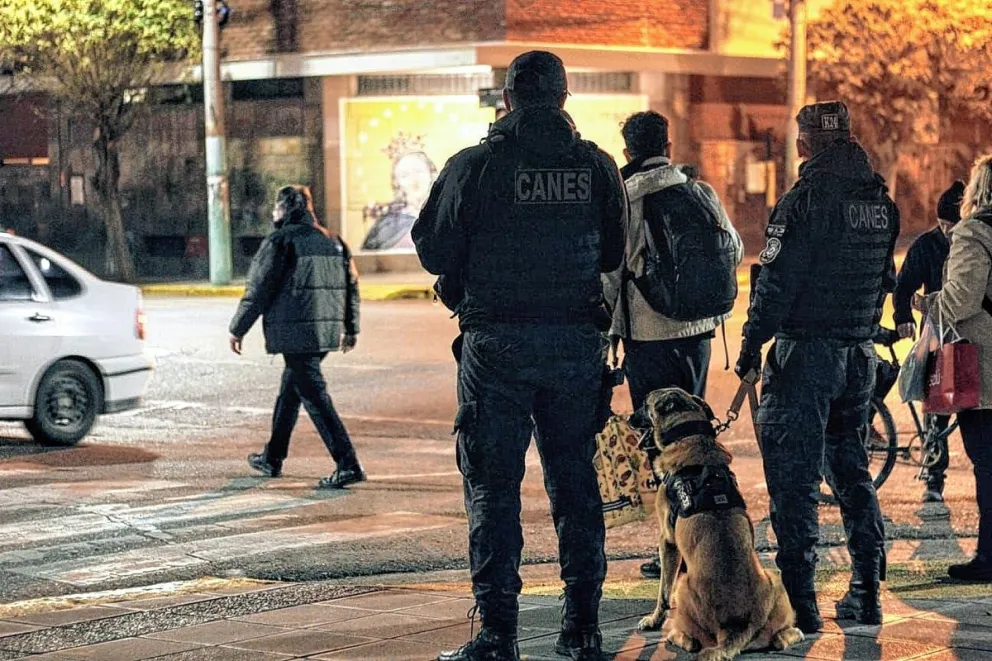 Hubo detenido y secuestro de drogas durante sendos operativos en Trelew y Madryn
