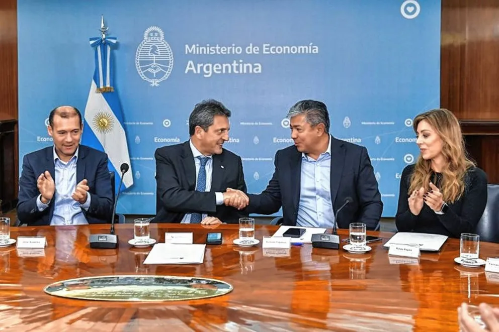 Massa anunció inversiones de gas natural para Neuquén por $900 millones