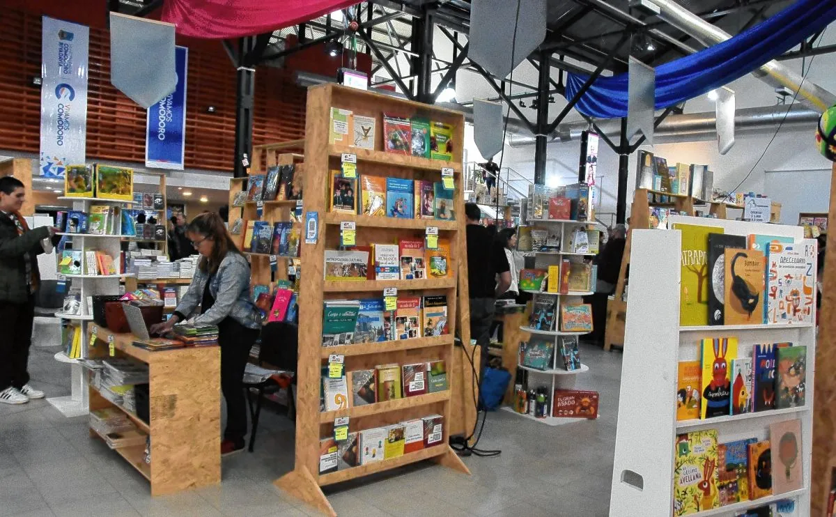 La 10ª edición de la Feria Internacional del Libro fue oficialmente inaugurada