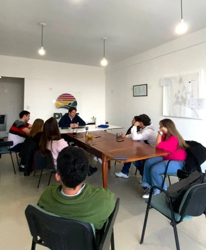 English: “Vamos a generar un sector en Rada Tilly destinado a jóvenes que combine vida, trabajo, entretenimiento y desarrollo personal”