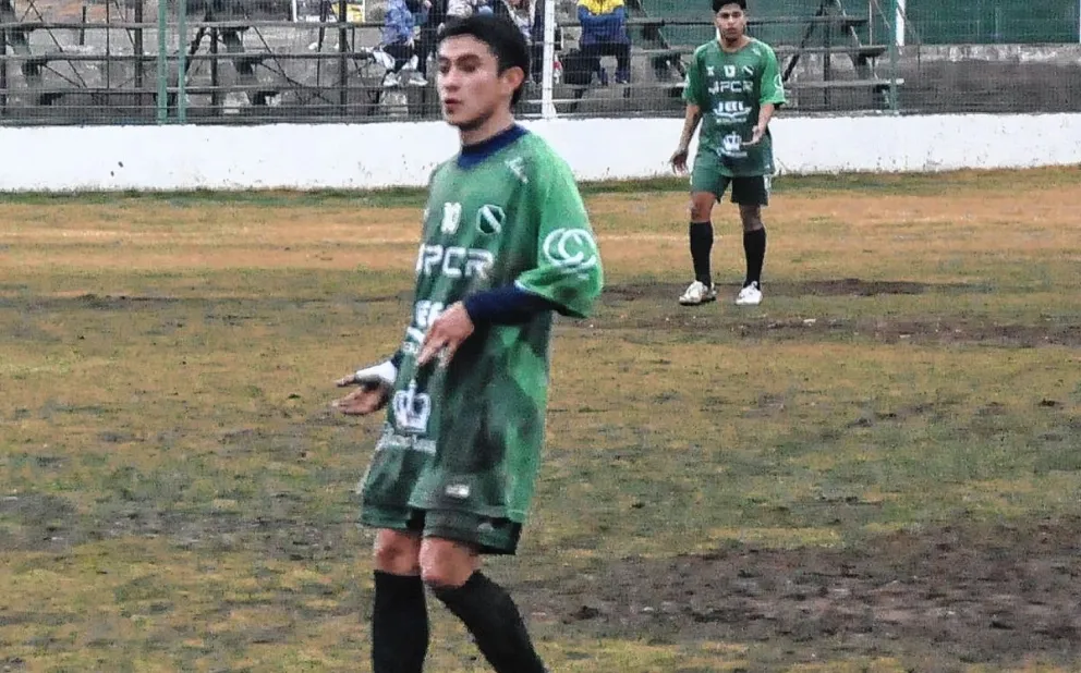 Petroquímica recibe a Huracán en km 8