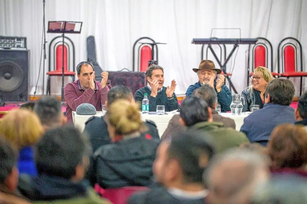 Macharashvili y Luque se reunieron con pastores y fieles de las iglesias evangélicas