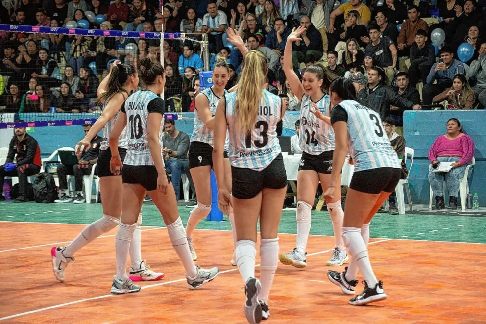 Voleibol: Las Panteras volverán a enfrentar a Perú