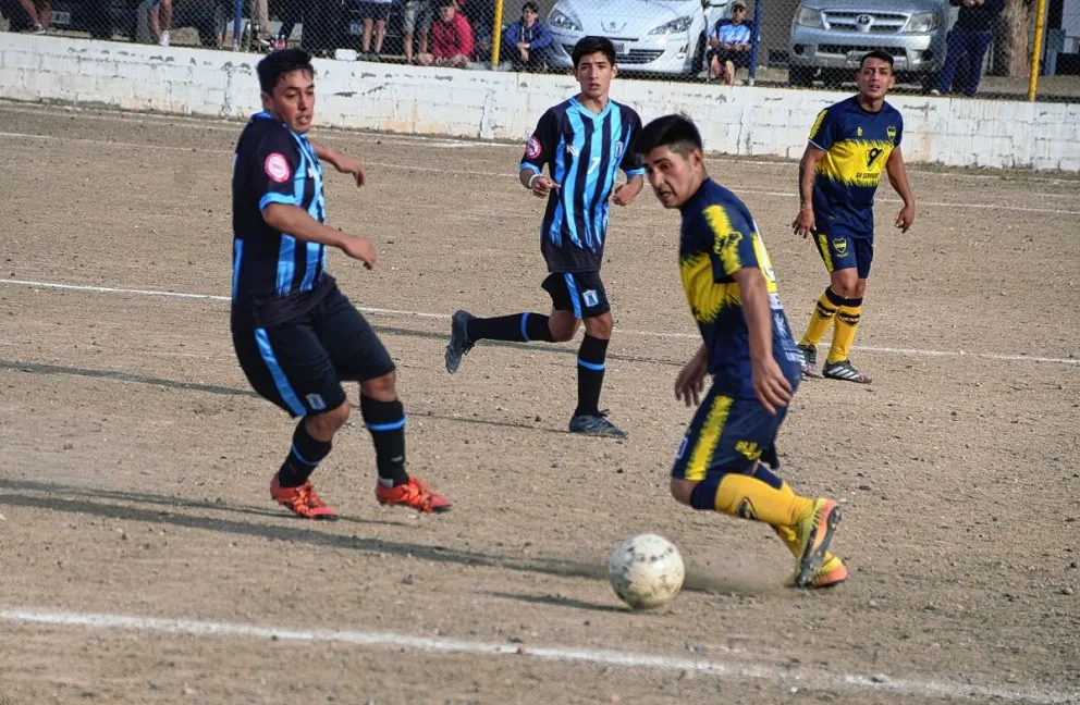 Suspensión casi total en el fútbol local por las malas condiciones climáticas