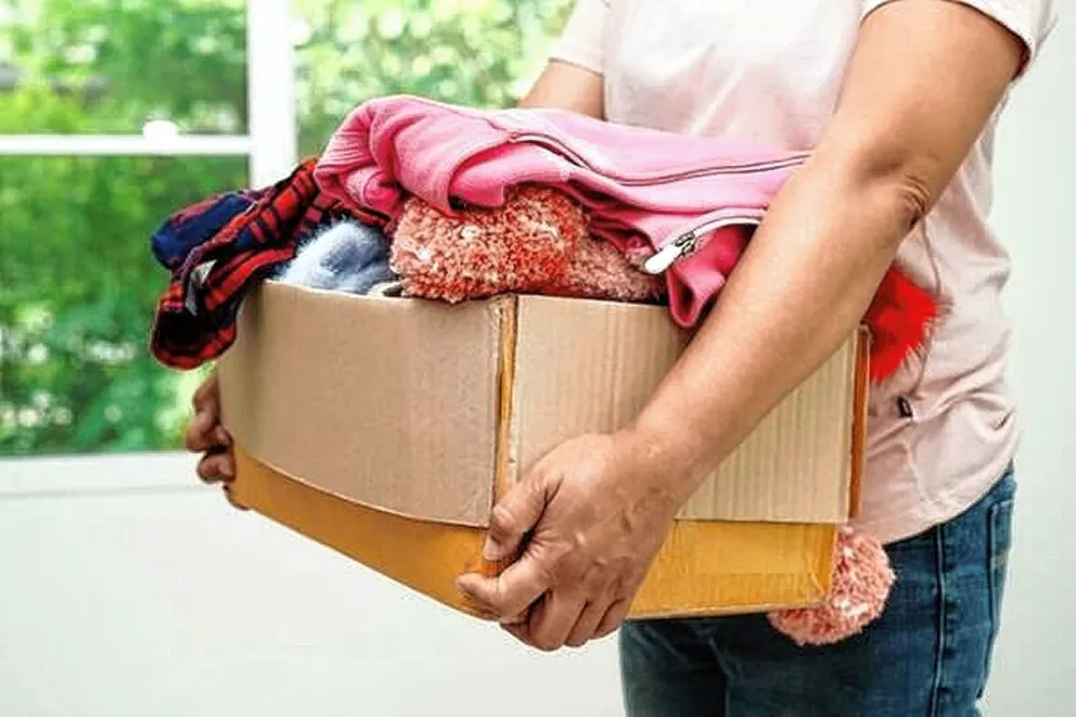 Es voluntaria y junta donaciones para ayudar a unos 14 comedores y merenderos de Comodoro