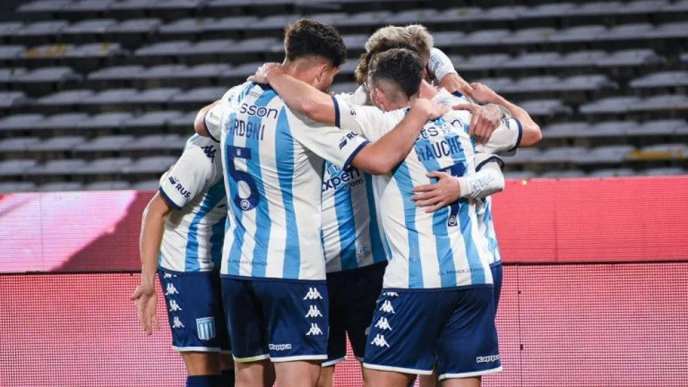 Racing aguantó ante San Martín de Tucumán y pasó a los octavos de la Copa Argentina