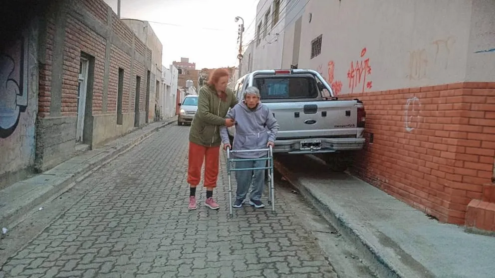 Difícil situación para vecinos del céntrico pasaje Ibarguren