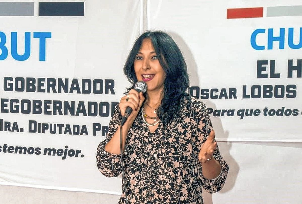 Rosana Etcheverry: “el Estado tiene que garantizar los derechos de conectividad, salud y educación”