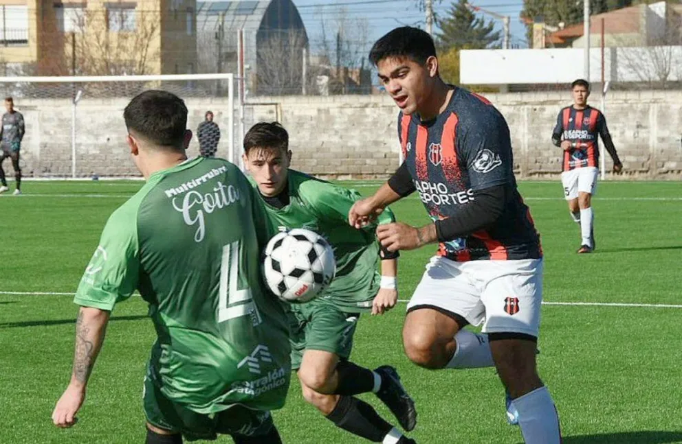 Terna de Viedma para la final Petroquímica-Independiente