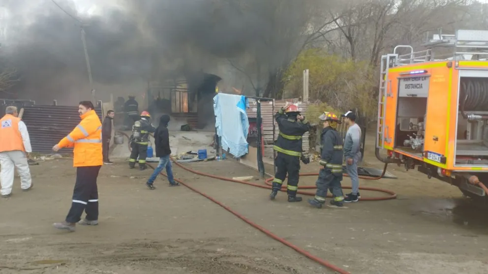 Se incendió una vivienda en la extensión del barrio Máximo Abásolo