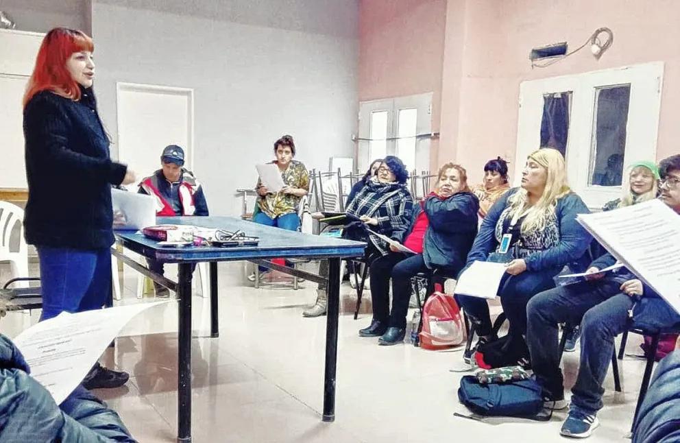 Taller de Locución en el Centro de Jubilados del Petróleo y Gas Privado