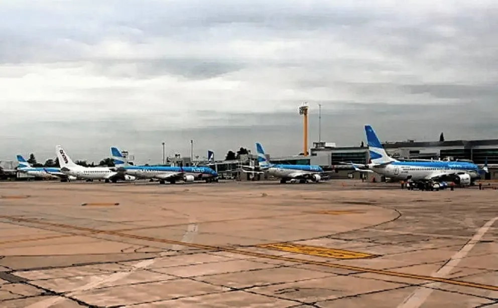 Aerolíneas que operan en la Argentina se suman al programa de aumento de tarifas con tope del 4% mensual