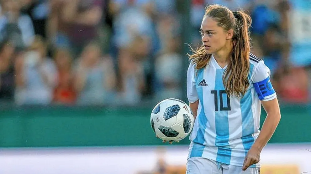 Argentina enfrenta a Sudáfrica para seguir con chances