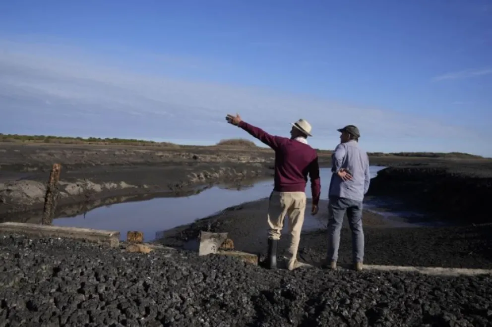 Crisis hídrica en Uruguay: Instalan un sistema para trasvasar agua de la Argentina y Brasil