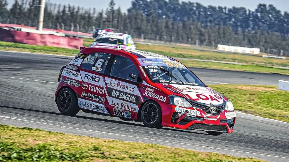 Renzo Blotta no se cae de la lucha por el título