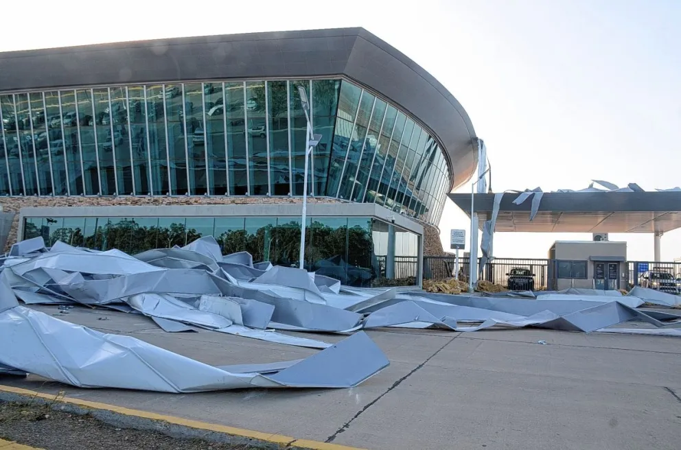 La violencia del “viento patagónico” causó graves destrozos en Comodoro