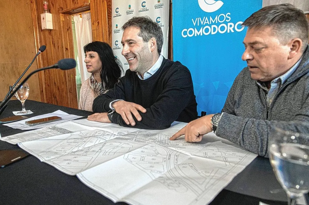Luque licitó importante red de gas para barrio Don Bosco