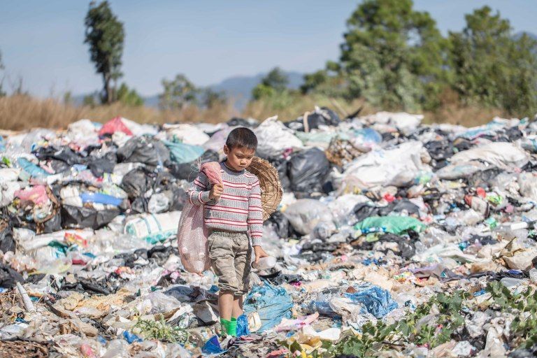 Aumenta la pobreza a pesar de que crece el empleo: hay 18 millones de pobres y 4 millones de indigentes
