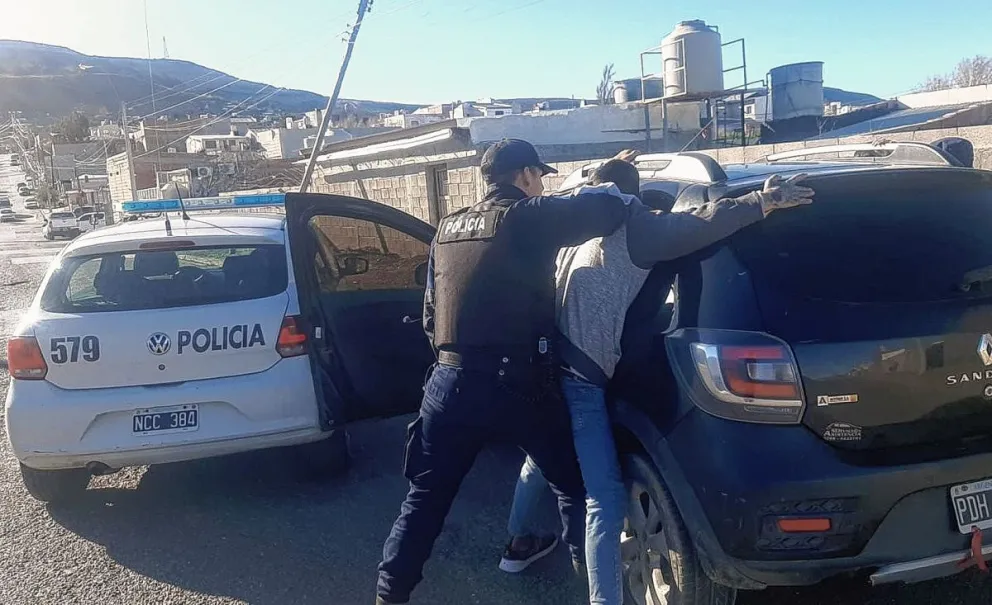 Desvalijaban casa en barrio 9 de Julio, volvieron por más y terminaron detenidos