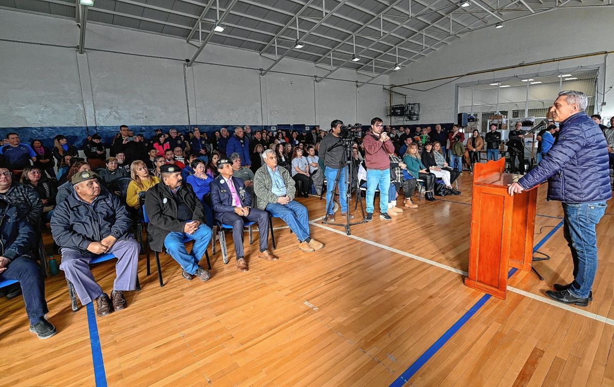 Arcioni: “La política debe hacerse cara a cara, no a través de redes sociales, hay que decir la verdad”