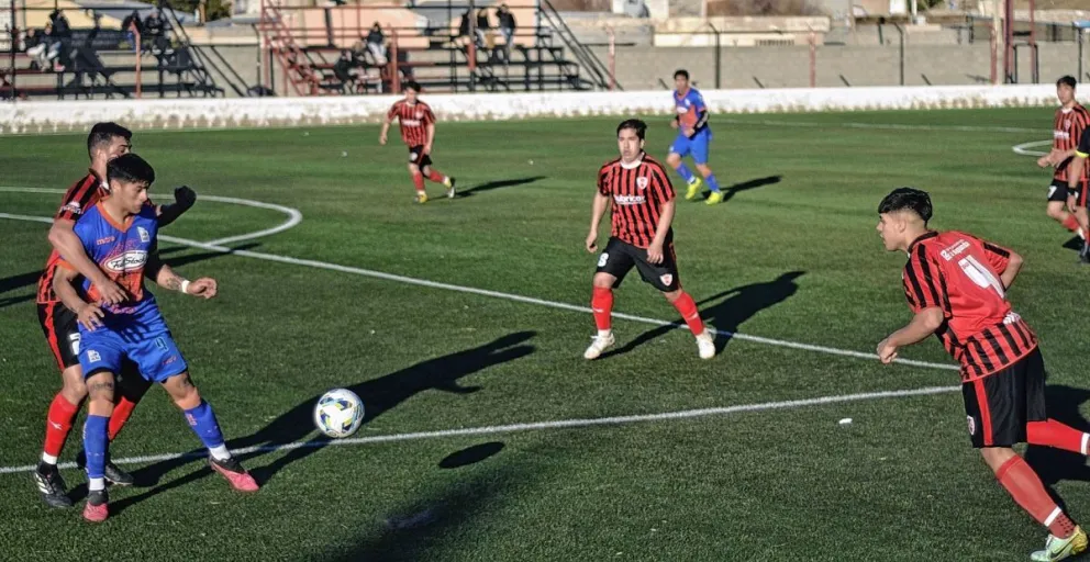 Sarmiento trepó al segundo lugar
