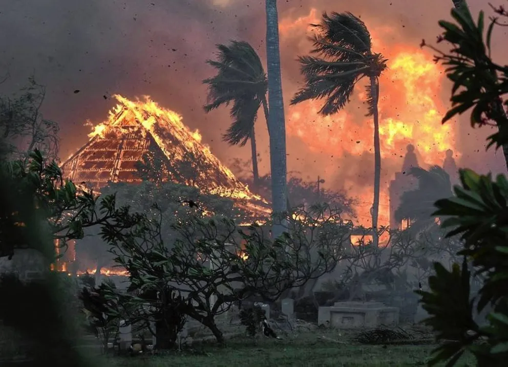 Infierno en el paraíso: al menos seis muertos por graves incendios forestales en Hawái