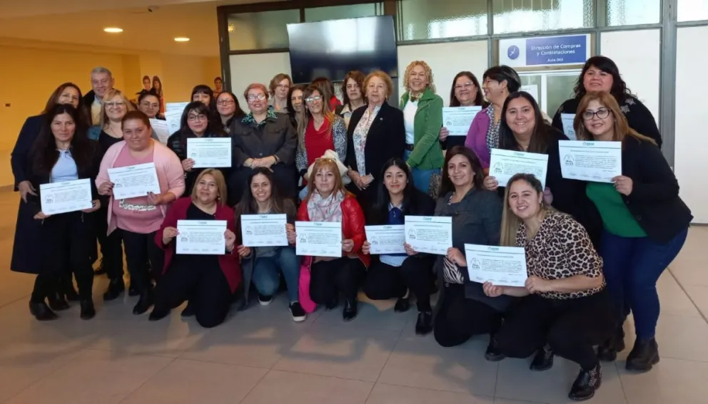 Entregaron diplomas a graduados en Supervisión Intermedia de Trabajadores Comunitarios 