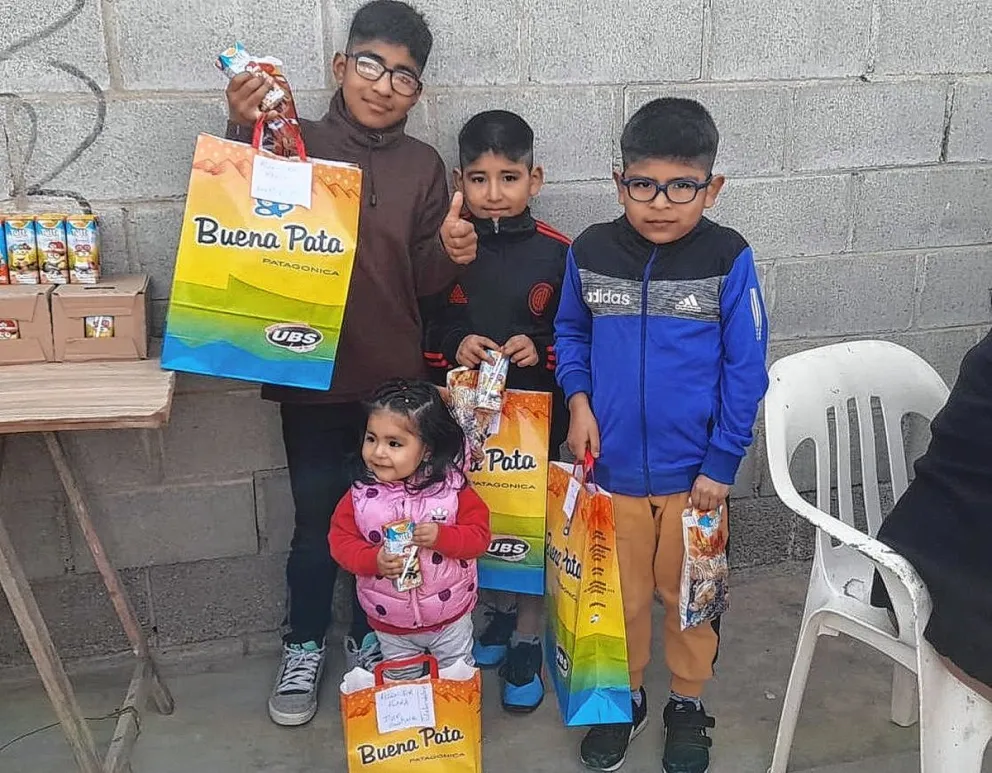 Buscan padrinos y madrinas para regalarle  zapatillas a niños y niñas del Comedor Mi Lugar
