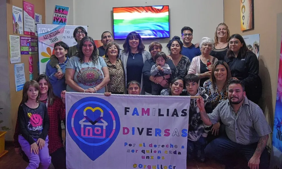 “Familias Diversas”: Invitan a participar a un grupo de apoyo y orientación para familias de personas LGBTIQ+