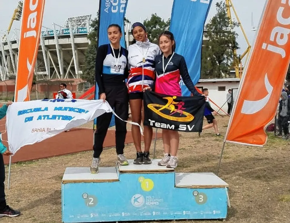 Mía Veuthey hizo podio en el Nacional de Clubes U-16