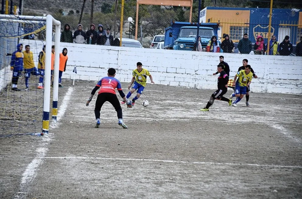 Oeste Juniors se puso al día superando al “Gaucho”