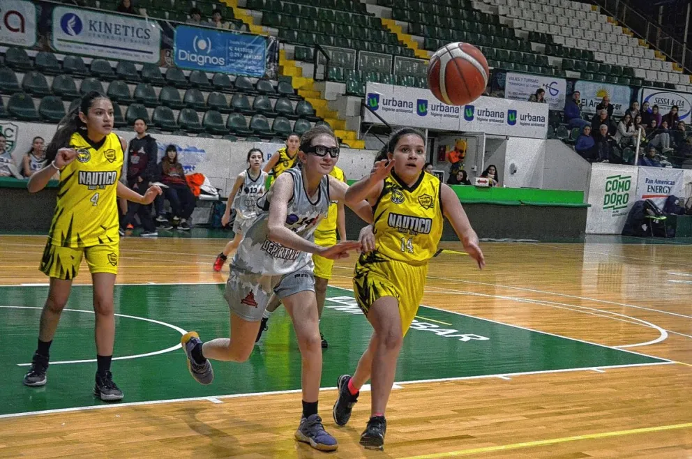 Básquetbol: Federación y Gimnasia jugarán la final en el femenino
