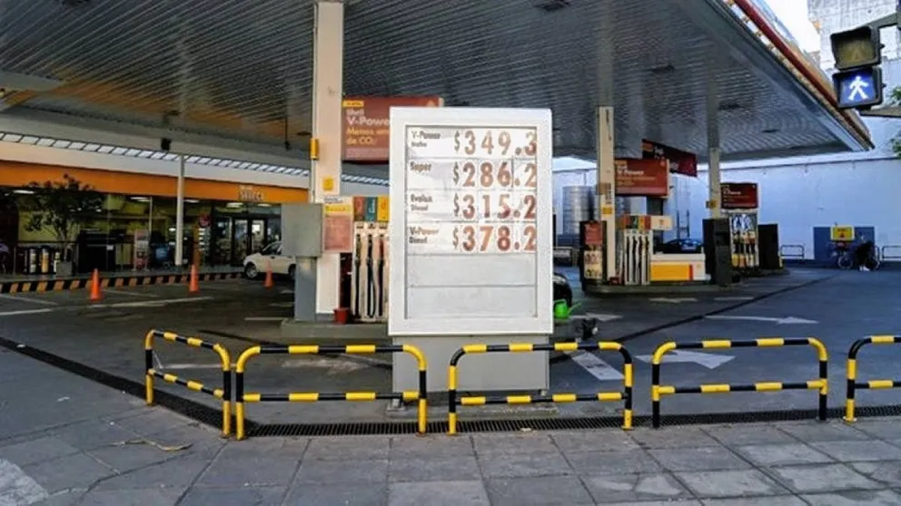 Las empresas Shell y Puma subieron sus combustibles