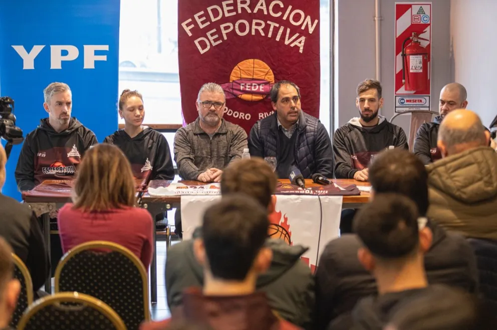 Presentaron los planteles de Federación Deportiva que disputarán torneos nacionales
