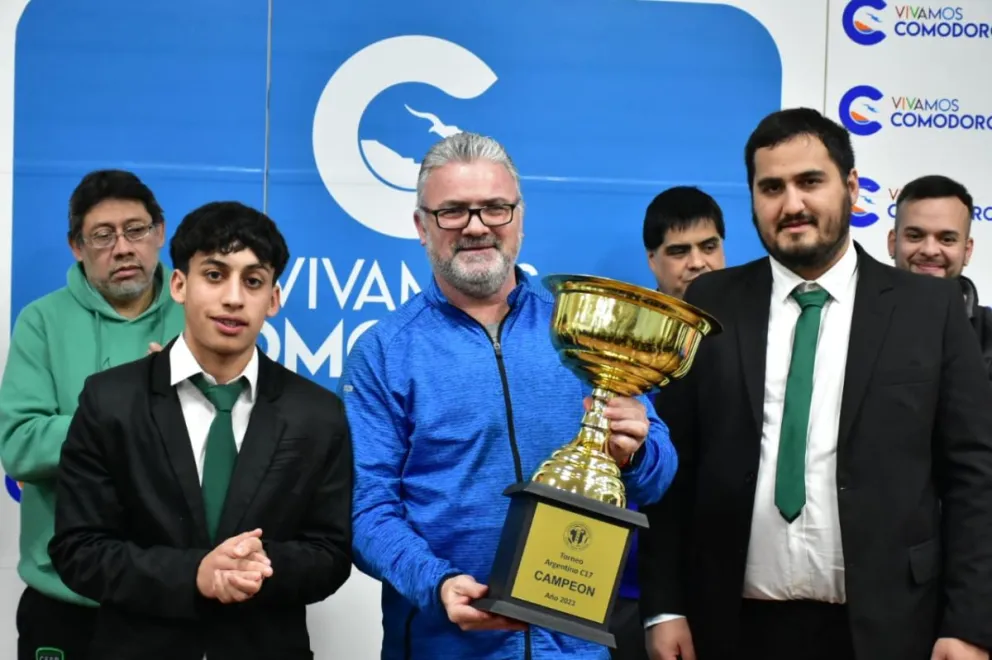 Reconocimiento a los campeones argentinos de la Selección de Comodoro C17 de Futsal