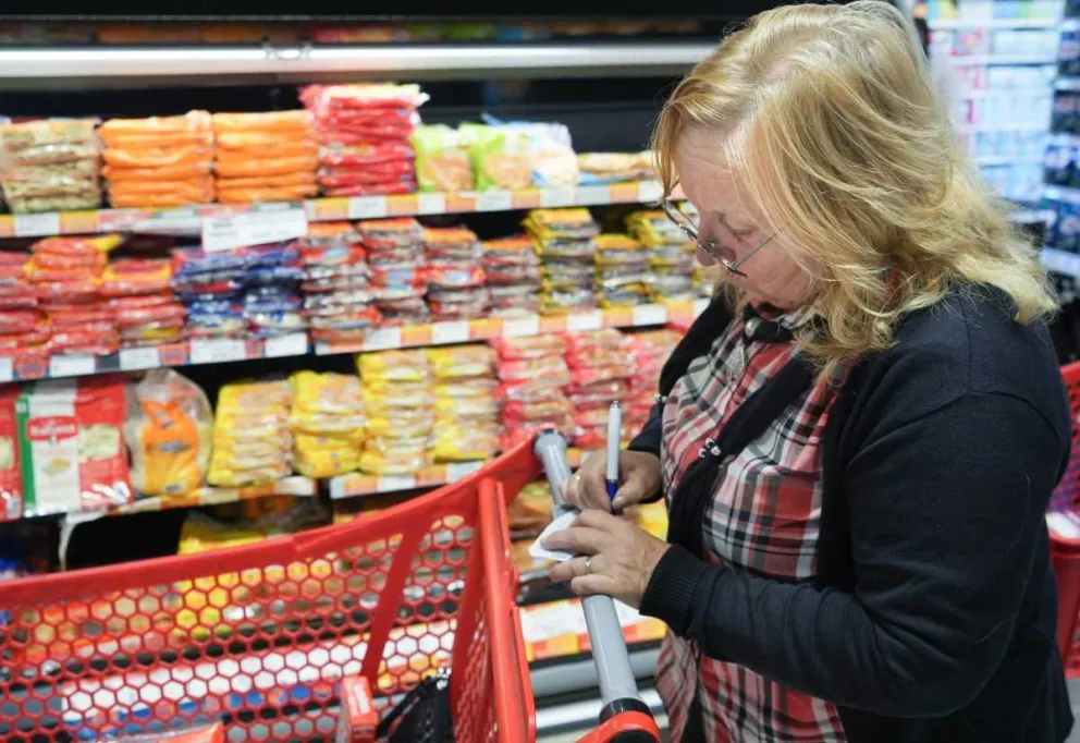 Se disparan los precios de la canasta básica: subió 7,1% en julio y acumula 123,7% anual