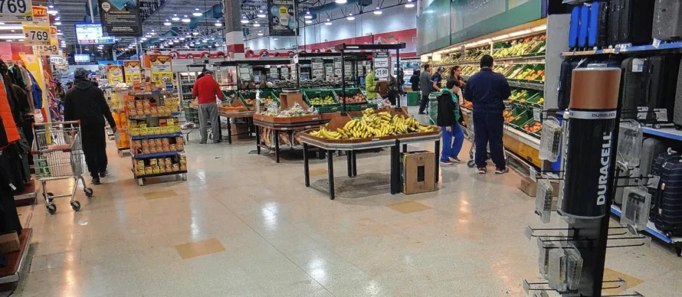 Una familia comodorense requiere casi $975.000 para cubrir la canasta básica