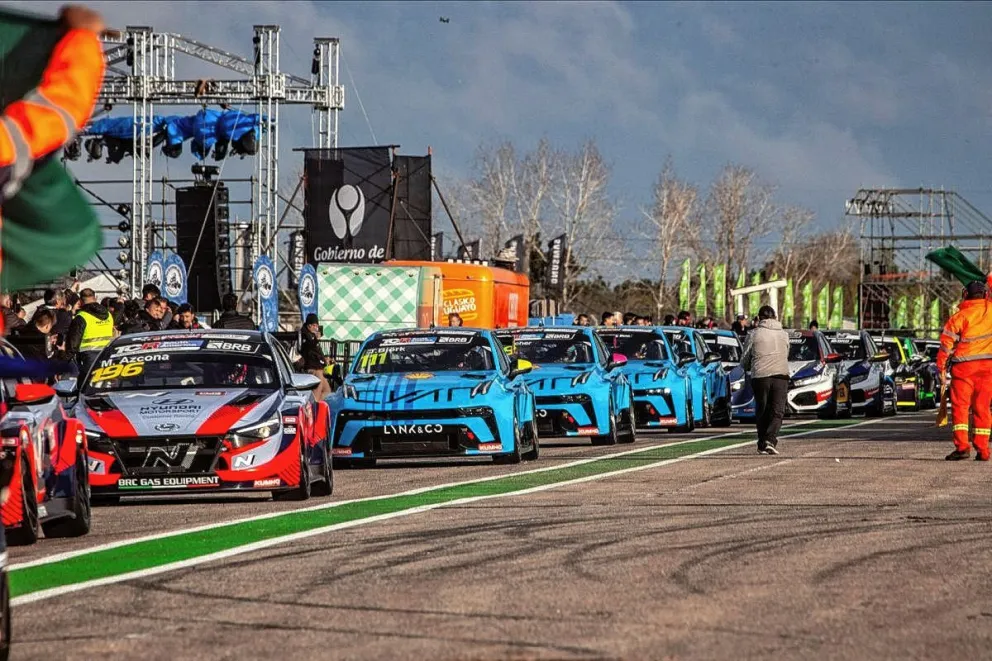 “Nacho” Montenegro cuarto en el arranque en Uruguay