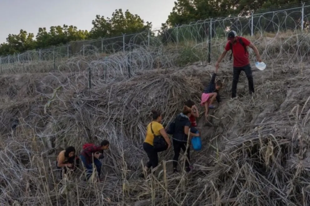 Hallaron cuatro muertos en la frontera entre México y EEUU en medio del aumento de la migración irregular