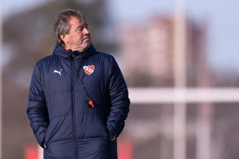Ricardo Zielinski renunció al cargo de entrenador de Independiente
