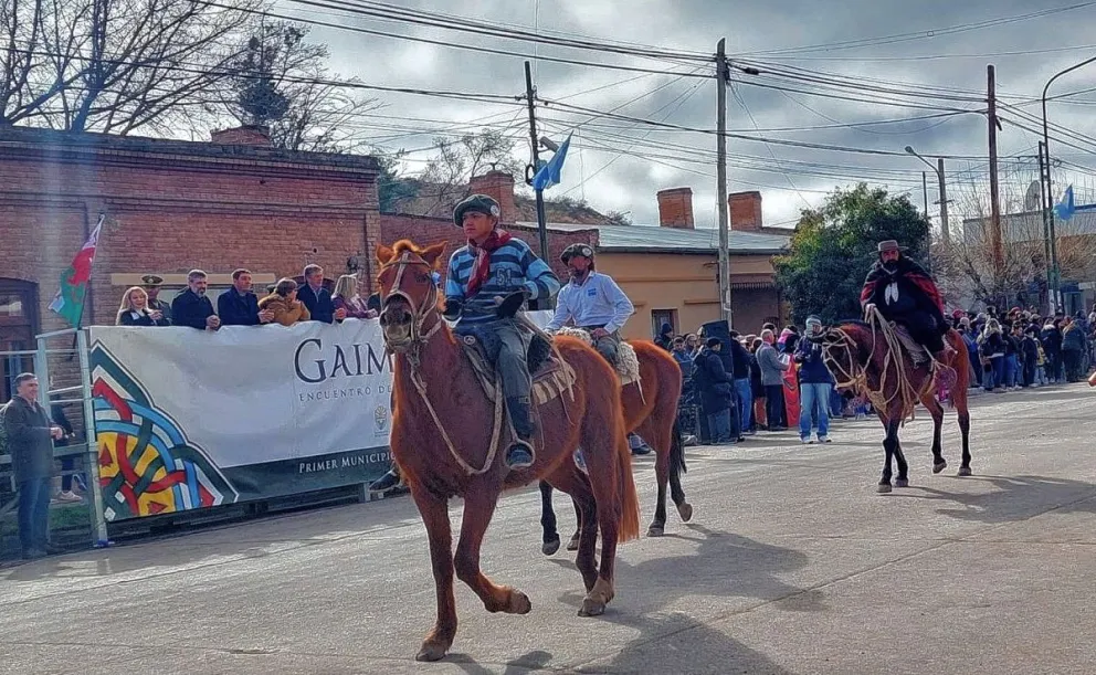 Funcionarios provinciales acompañaron a la comunidad de Gaiman en la celebración de su 149° Aniversario