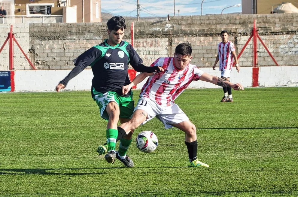Deportivo Roca volvió a sumar